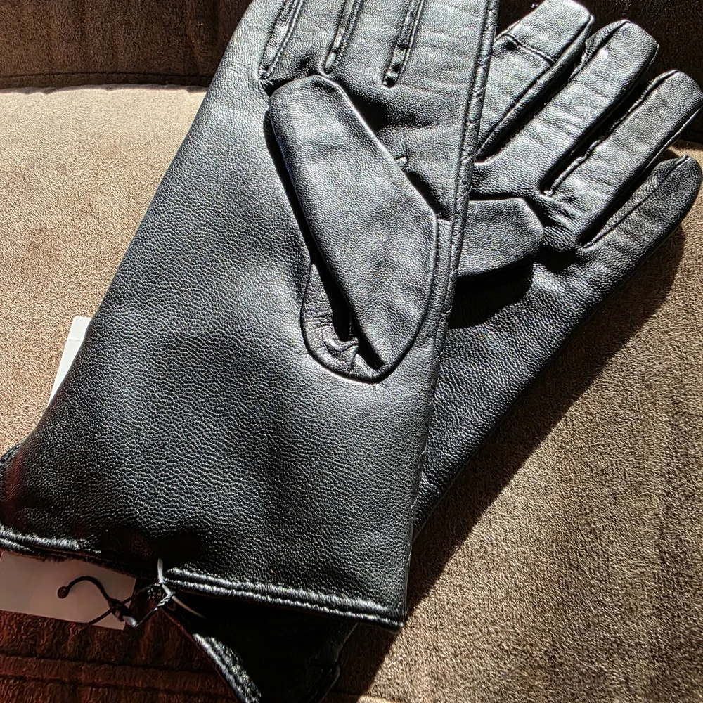 Vera Bradley Black Quilted Women's Gloves